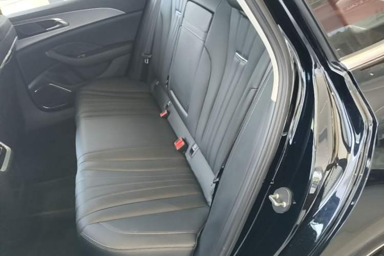 Used Hongqi H5 2024 1.5T DCT Smart Connect Flagship Edition Left Rear Seat