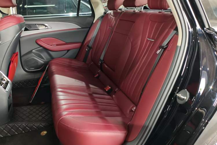 Used Hongqi H5 2024 2.0T Automatic Smart Connect Flagship Edition Left Rear Seat