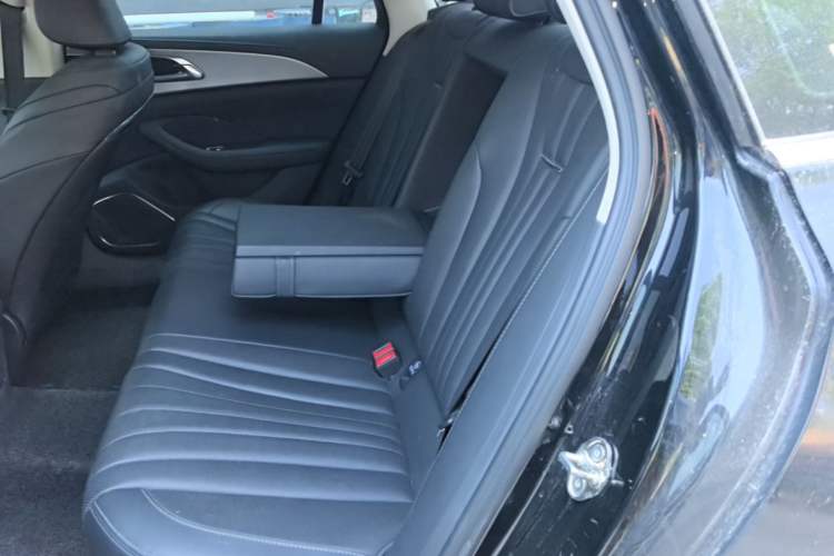 Used Hongqi H5 2024 1.5T DCT Smart Connect Flagship Edition Left Rear Seat