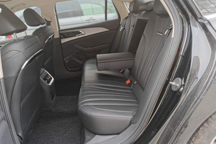 Used Hongqi H5 2024 1.5T DCT Smart Connect Flagship Edition Left Rear Seat
