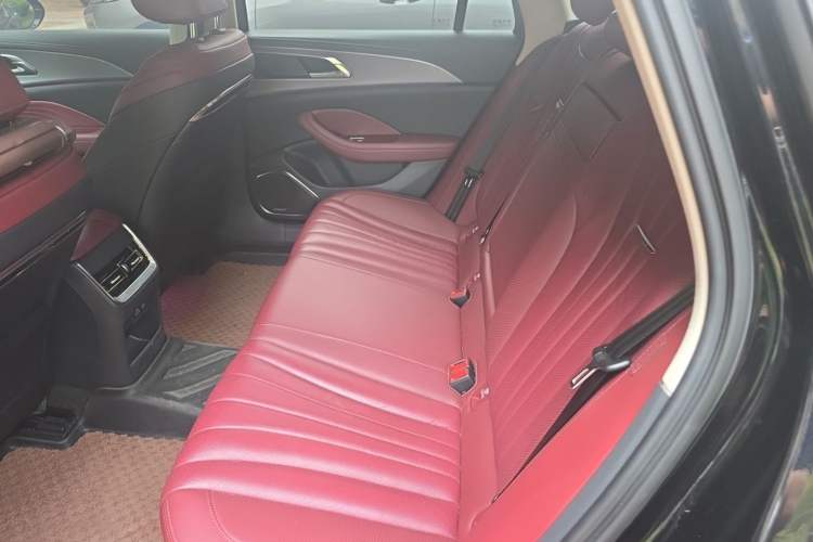 Used Hongqi H5 2024 2.0T Automatic Smart Connect Flagship Edition Left Rear Seat