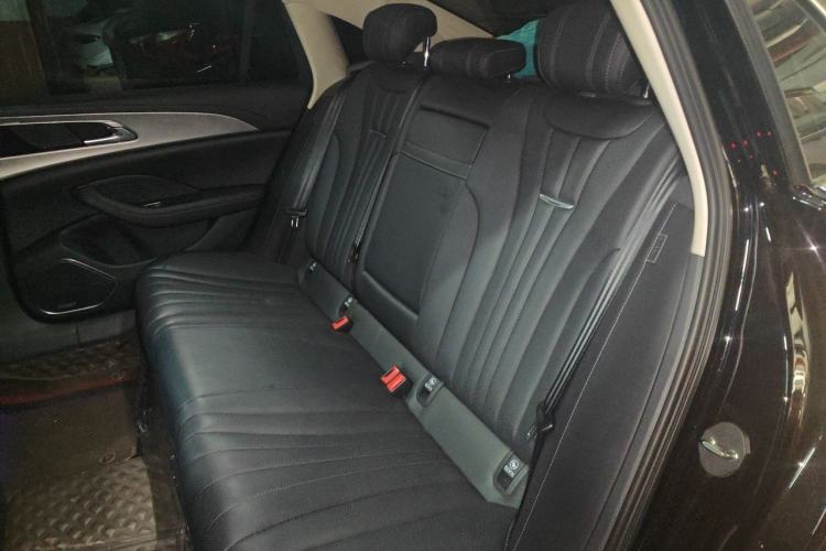 Used Hongqi H5 2024 2.0T Automatic Smart Connect Flagship Edition Left Rear Seat