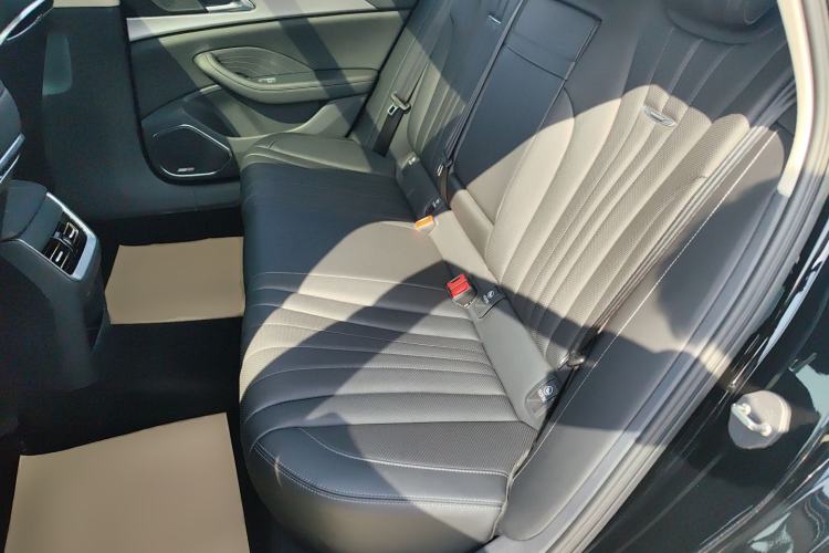Used Hongqi H5 2024 1.5T DCT Smart Connect Flagship Edition Left Rear Seat