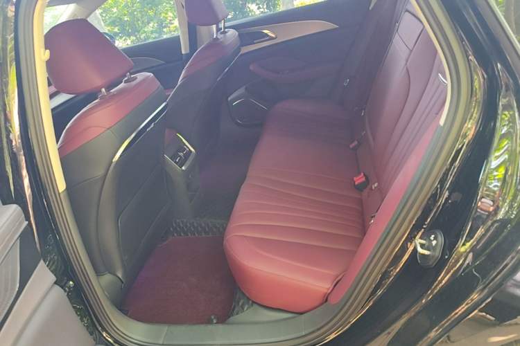 Used Hongqi H5 2024 1.5T DCT Smart Connect Flagship Edition Left Rear Seat