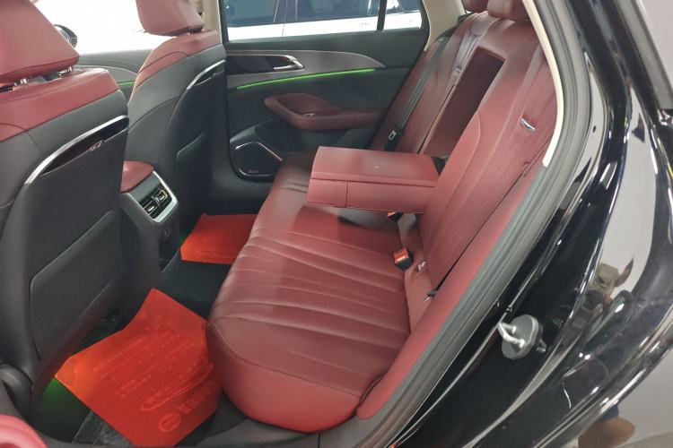 Used Hongqi H5 2024 2.0T Automatic Smart Connect Flagship Edition Left Rear Seat