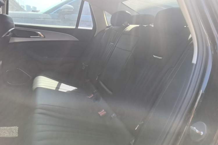 Used Hongqi H5 2024 1.5T DCT Smart Connect Flagship Edition Left Rear Seat