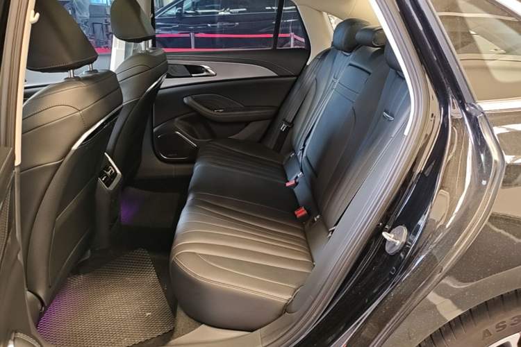 Used Hongqi H5 2024 1.5T DCT Smart Connect Flagship Edition Left Rear Seat