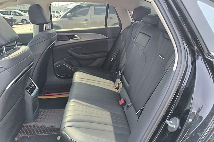 Used Hongqi H5 2024 2.0T Automatic Smart Connect Flagship Edition Left Rear Seat