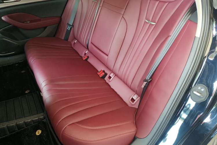 Used Hongqi H5 2024 1.5T DCT Smart Connect Flagship Edition Left Rear Seat