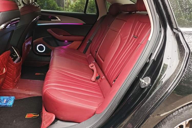 Used Hongqi H5 2024 2.0T Automatic Smart Connect Flagship Edition Left Rear Seat