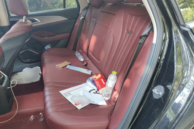 Used Hongqi H5 2024 2.0T Automatic Smart Connect Flagship Edition Left Rear Seat