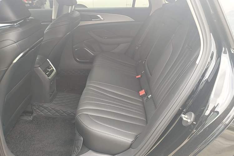 Used Hongqi H5 2024 1.5T DCT Smart Connect Flagship Edition Left Rear Seat