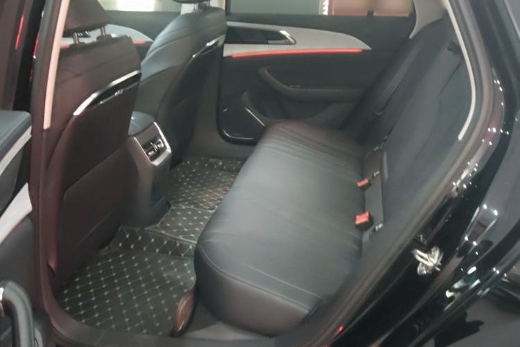 Used Hongqi H5 2024 2.0T Automatic Smart Connect Flagship Edition Left Rear Seat