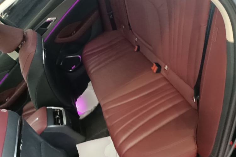 Used Hongqi H5 2024 2.0T Automatic Smart Connect Flagship Edition Left Rear Seat