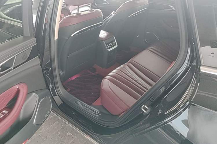 Used Hongqi H5 2024 2.0T Automatic Smart Connect Flagship Edition Left Rear Seat