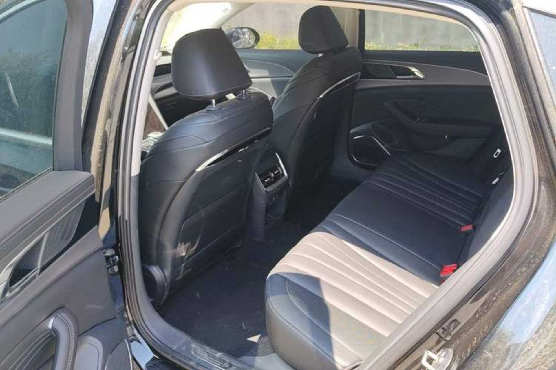 Used Hongqi H5 2024 2.0T Automatic Smart Connect Flagship Edition Left Rear Seat