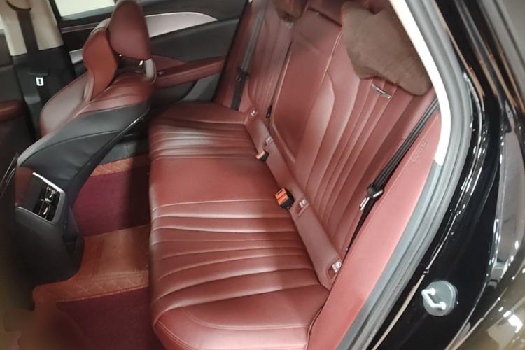 Used Hongqi H5 2024 2.0T Automatic Smart Connect Flagship Edition Left Rear Seat