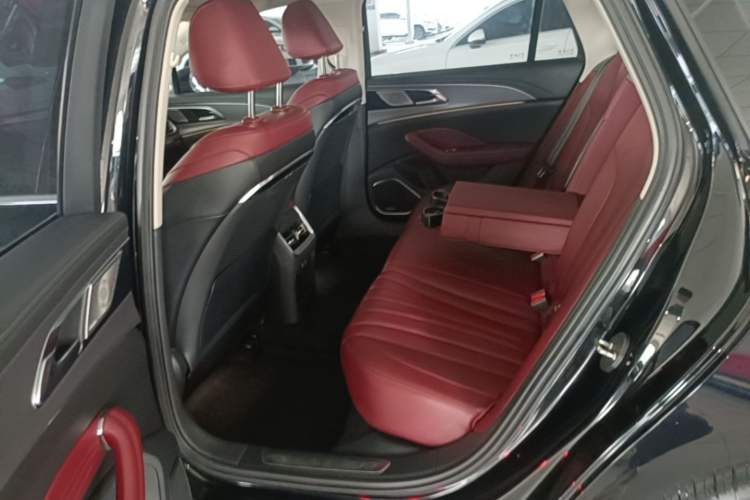 Used Hongqi H5 2024 2.0T Automatic Smart Connect Flagship Edition Left Rear Seat