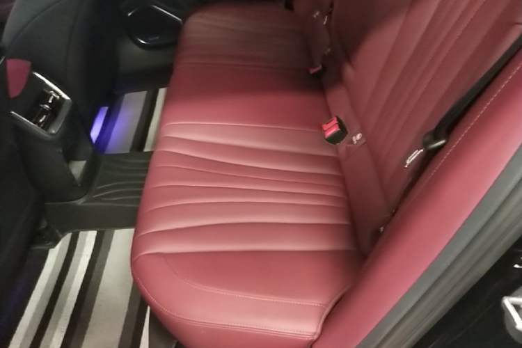 Used Hongqi H5 2024 1.5T DCT Smart Connect Flagship Edition Left Rear Seat