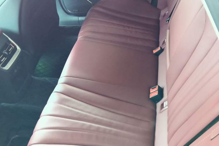Used Hongqi H5 2024 2.0T Automatic Smart Connect Flagship Edition Left Rear Seat
