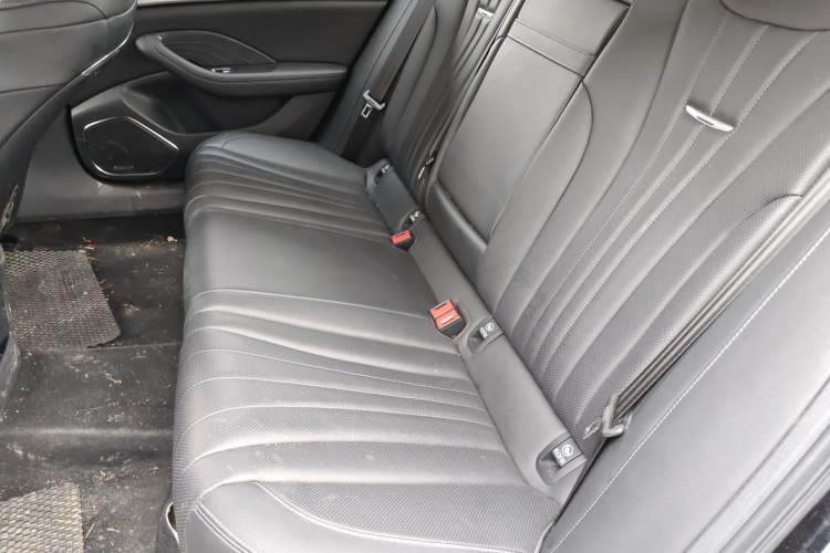 Used Hongqi H5 2024 1.5T DCT Smart Connect Flagship Edition Left Rear Seat
