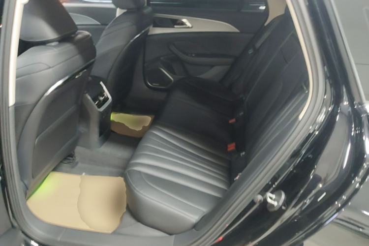Used Hongqi H5 2024 2.0T Automatic Smart Connect Flagship Edition Left Rear Seat