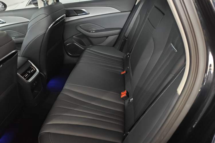 Used Hongqi H5 2024 1.5T DCT Smart Connect Flagship Edition Left Rear Seat