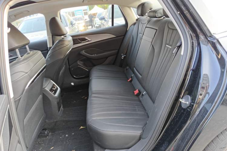 Used Hongqi H5 2024 1.5T DCT Smart Connect Flagship Edition Left Rear Seat