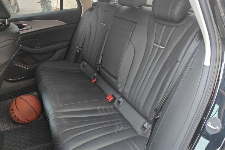 Used Hongqi H5 2024 2.0T Automatic Smart Connect Flagship Edition Left Rear Seat
