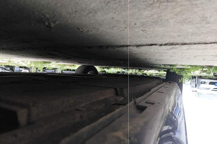 Used Hongqi H5 2024 1.5T DCT Smart Connect Flagship Edition Left Side Sill