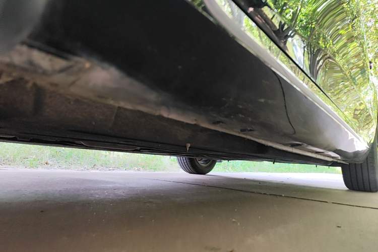 Used Hongqi H5 2024 1.5T DCT Smart Connect Flagship Edition Left Side Sill