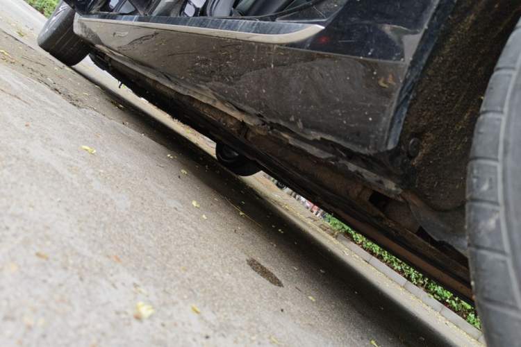 Used Hongqi H5 2024 1.5T DCT Smart Connect Flagship Edition Left Side Sill