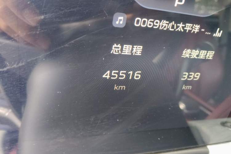 Used Hongqi H5 2024 1.5T DCT Smart Connect Flagship Edition Odometer Close Up