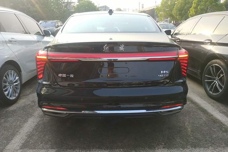 Used Hongqi H5 2024 2.0T Automatic Smart Connect Flagship Edition Rear