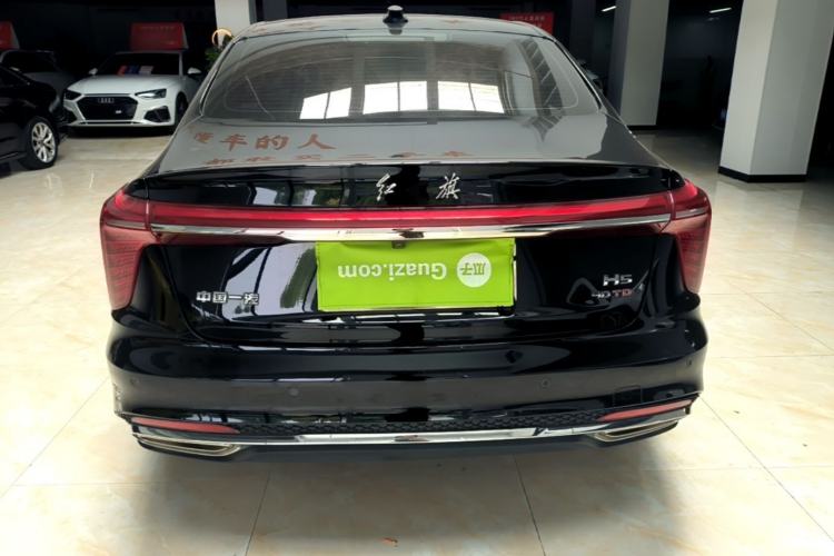 Used Hongqi H5 2024 2.0T Automatic Smart Connect Flagship Edition Rear