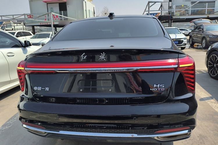 Used Hongqi H5 2024 2.0T Automatic Smart Connect Flagship Edition Rear