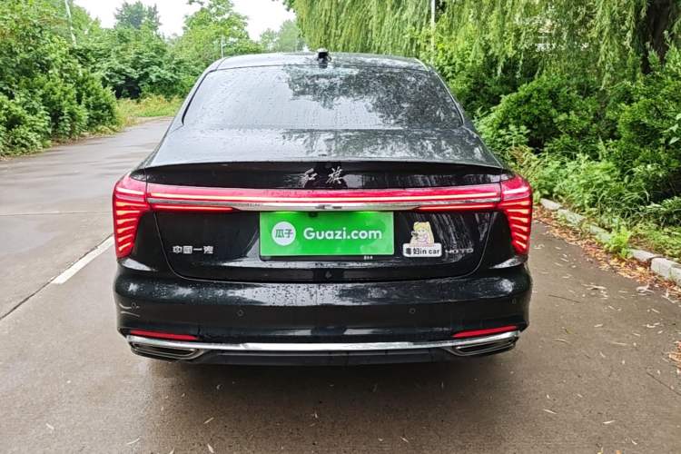 Used Hongqi H5 2024 2.0T Automatic Smart Connect Flagship Edition Rear