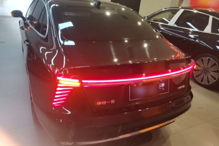 Used Hongqi H5 2024 2.0T Automatic Smart Connect Flagship Edition Rear