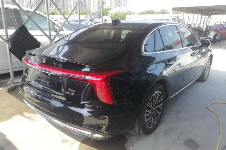 Used Hongqi H5 2024 2.0T Automatic Smart Connect Flagship Edition Rear Right 45 Deg