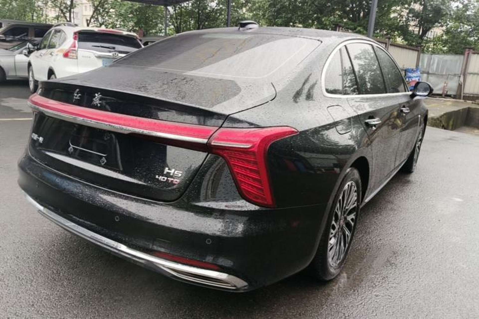 Used Hongqi H5 2024 2.0T Automatic Smart Connect Flagship Edition Rear Right 45 Deg