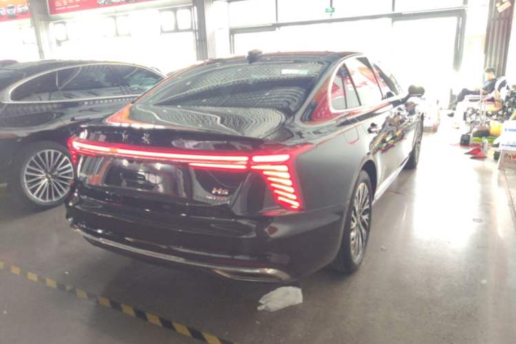 Used Hongqi H5 2024 2.0T Automatic Smart Connect Flagship Edition Rear Right 45 Deg