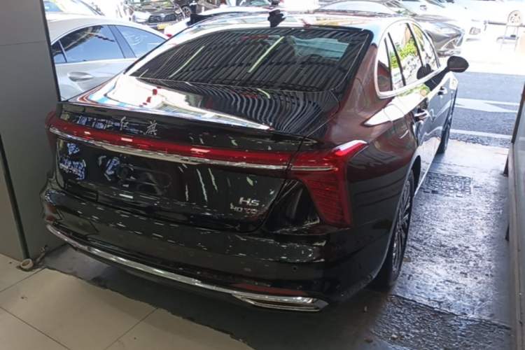 Used Hongqi H5 2024 2.0T Automatic Smart Connect Flagship Edition Rear Right 45 Deg