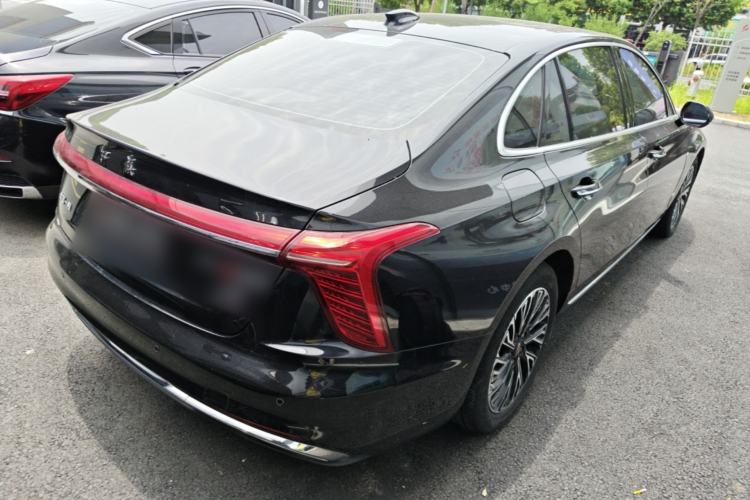 Used Hongqi H5 2024 2.0T Automatic Smart Connect Flagship Edition Rear Right 45 Deg