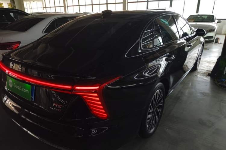 Used Hongqi H5 2024 2.0T Automatic Smart Connect Flagship Edition Rear Right 45 Deg