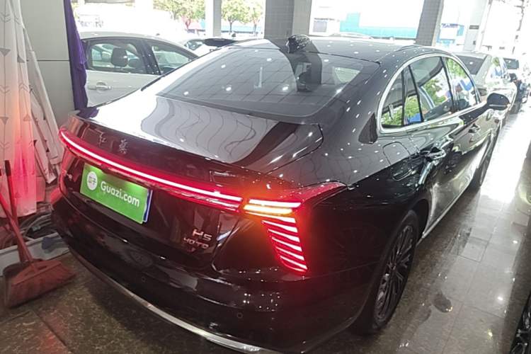 Used Hongqi H5 2024 2.0T Automatic Smart Connect Flagship Edition Rear Right 45 Deg