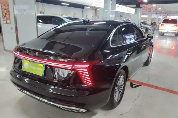 Used Hongqi H5 2024 2.0T Automatic Smart Connect Flagship Edition Rear Right 45 Deg