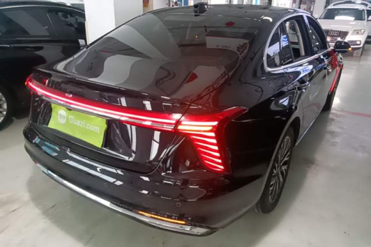 Used Hongqi H5 2024 2.0T Automatic Smart Connect Flagship Edition Rear Right 45 Deg