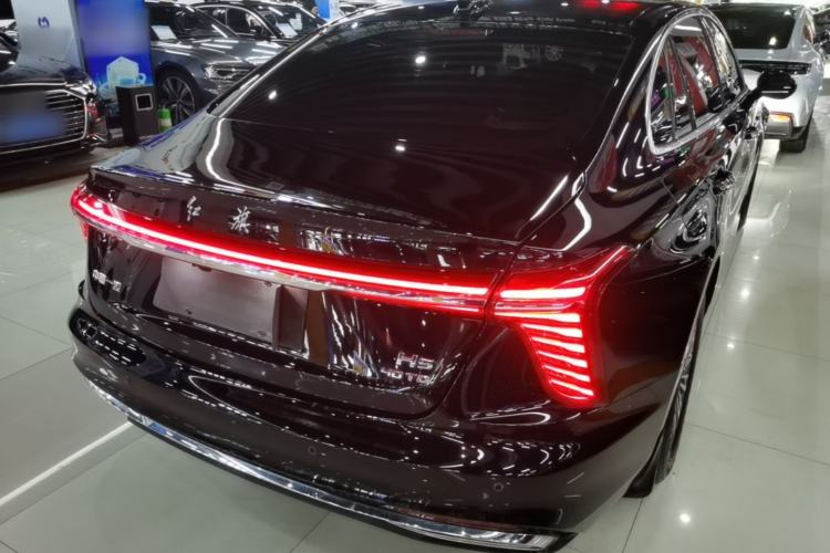 Used Hongqi H5 2024 2.0T Automatic Smart Connect Flagship Edition Rear Right 45 Deg