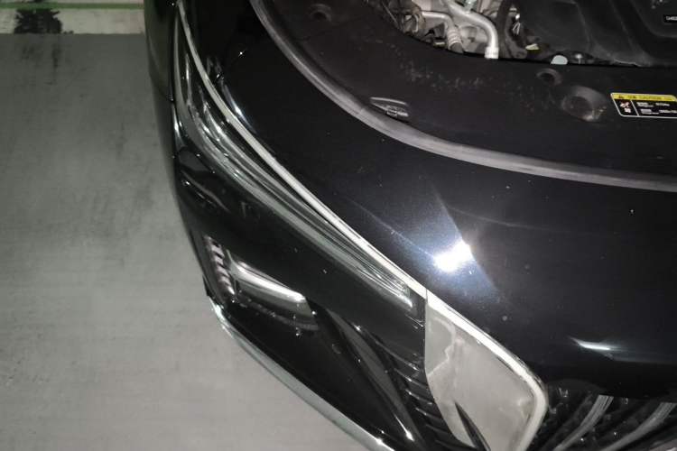 Used Hongqi H5 2024 2.0T Automatic Smart Connect Flagship Edition Right Front Headlight