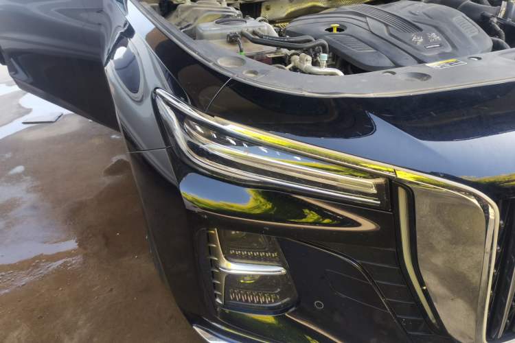 Used Hongqi H5 2024 2.0T Automatic Smart Connect Flagship Edition Right Front Headlight
